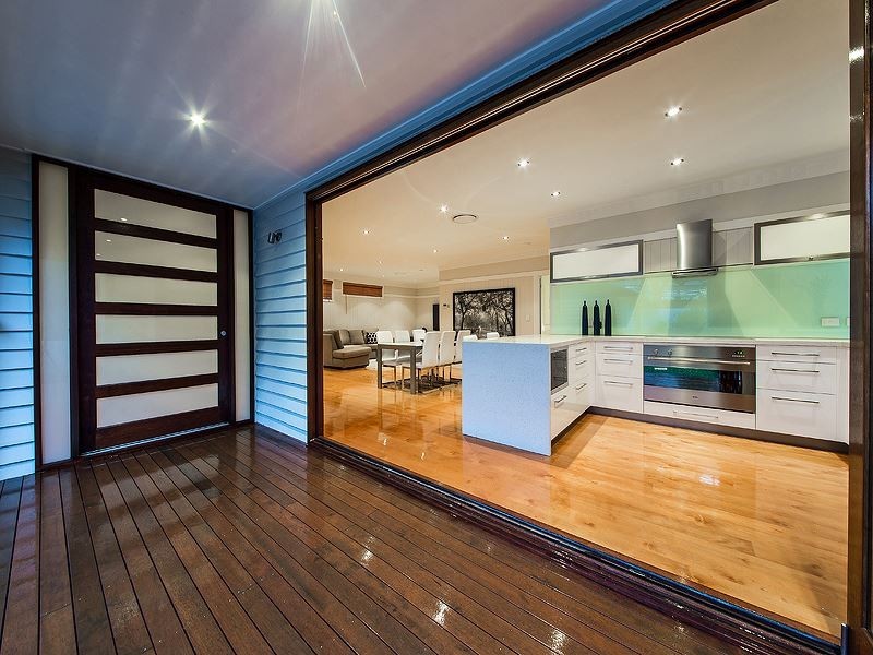 76 Abbotsleigh Street, Holland Park QLD 4121