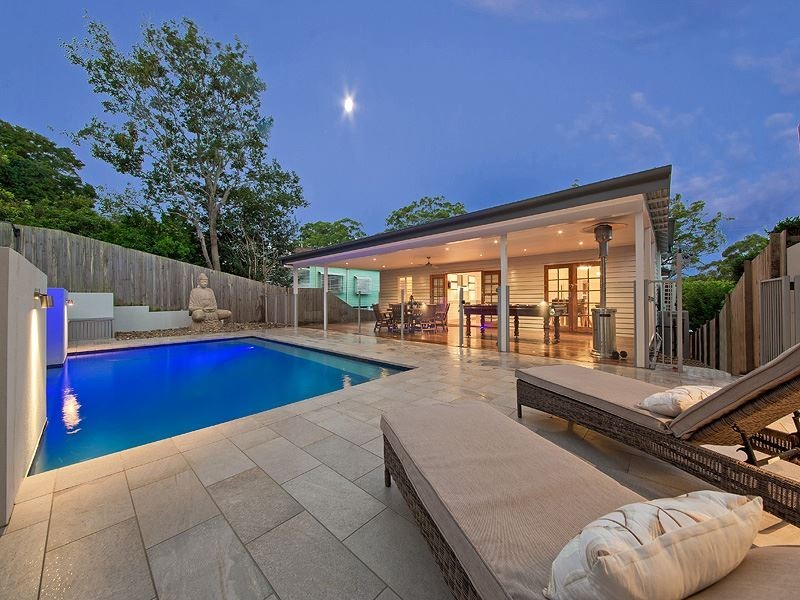 76 Abbotsleigh Street, Holland Park QLD 4121