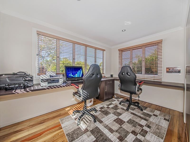 76 Abbotsleigh Street, Holland Park QLD 4121