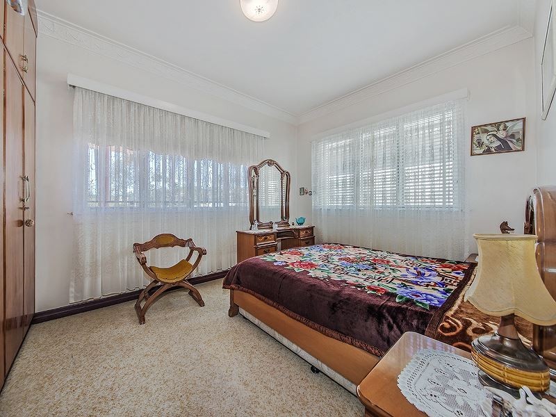 21 Miriam Street, Holland Park West QLD 4121