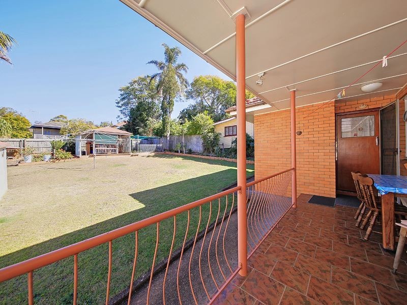 21 Miriam Street, Holland Park West QLD 4121