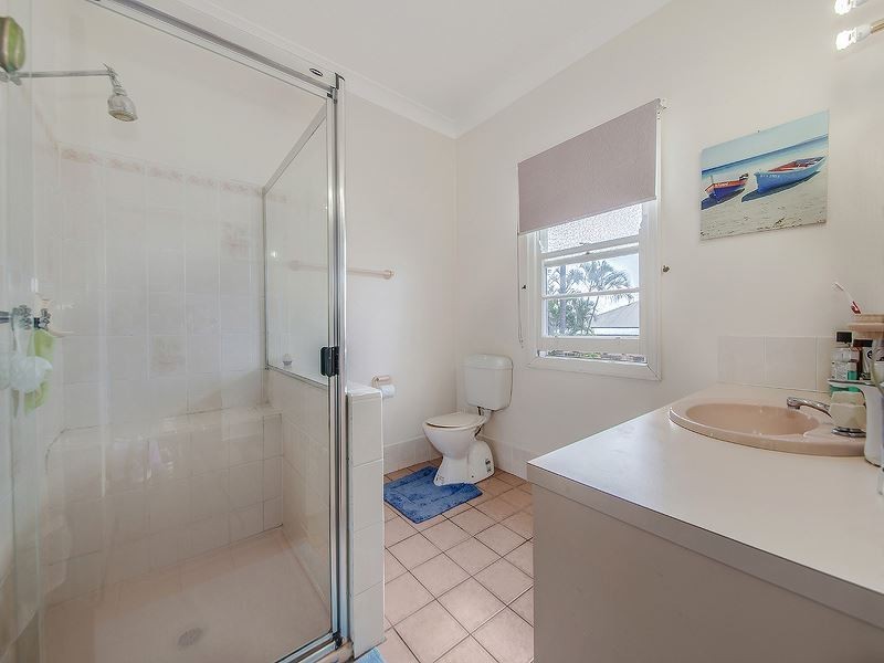 57 Carranya Street, Camp Hill QLD 4152