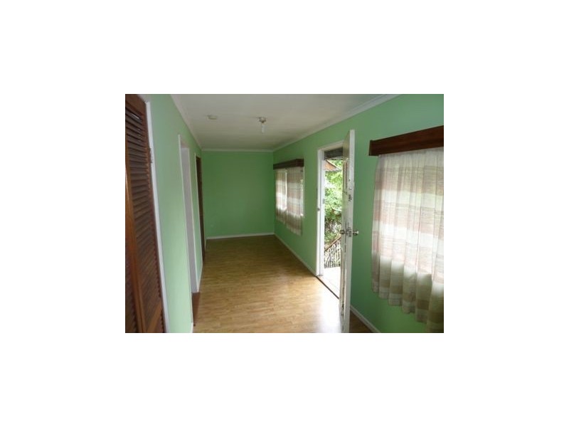 11 Wolseley Street, Woolloongabba QLD 4102