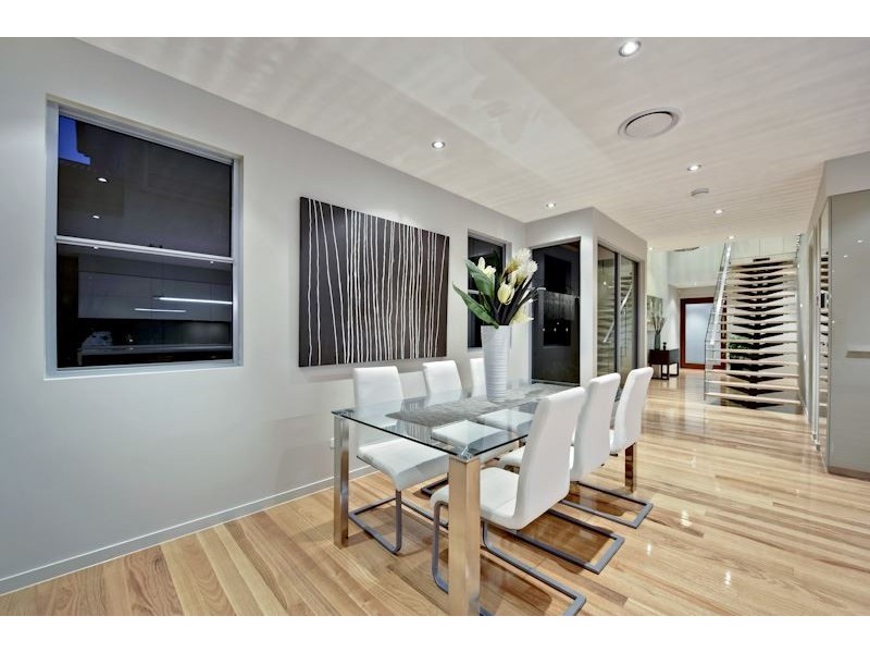 31 Wyena Street, Camp Hill QLD 4152