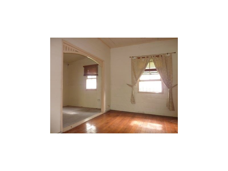 13 Wolseley Street, Woolloongabba QLD 4102