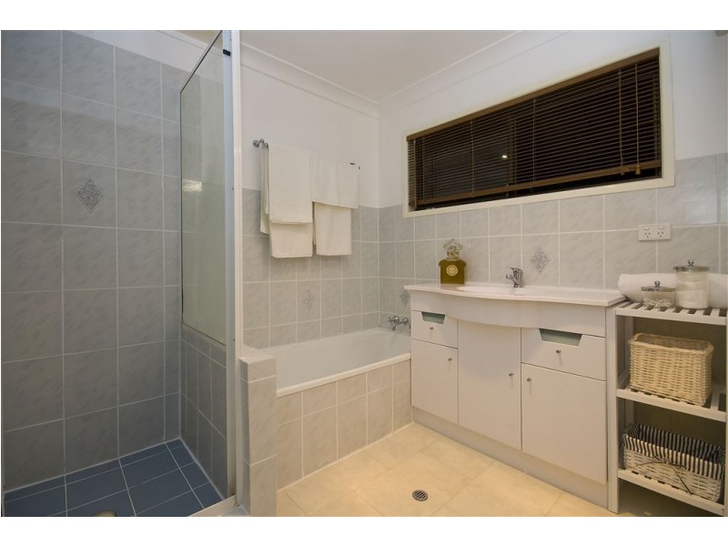 14 Yarabah Crescent, Shailer Park QLD 4128