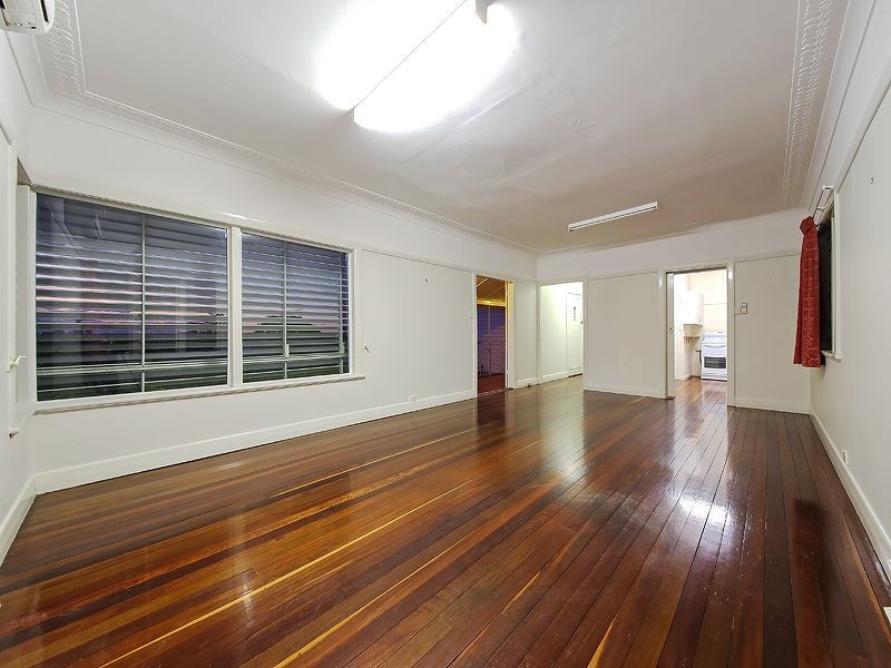 2 Sirius Street, Coorparoo QLD 4151
