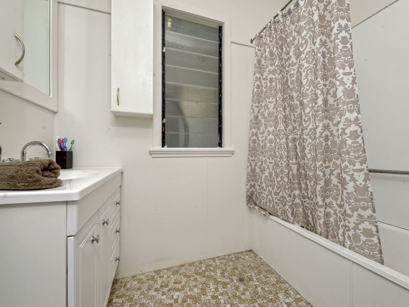 34 Eleanor Street, Carina QLD 4152