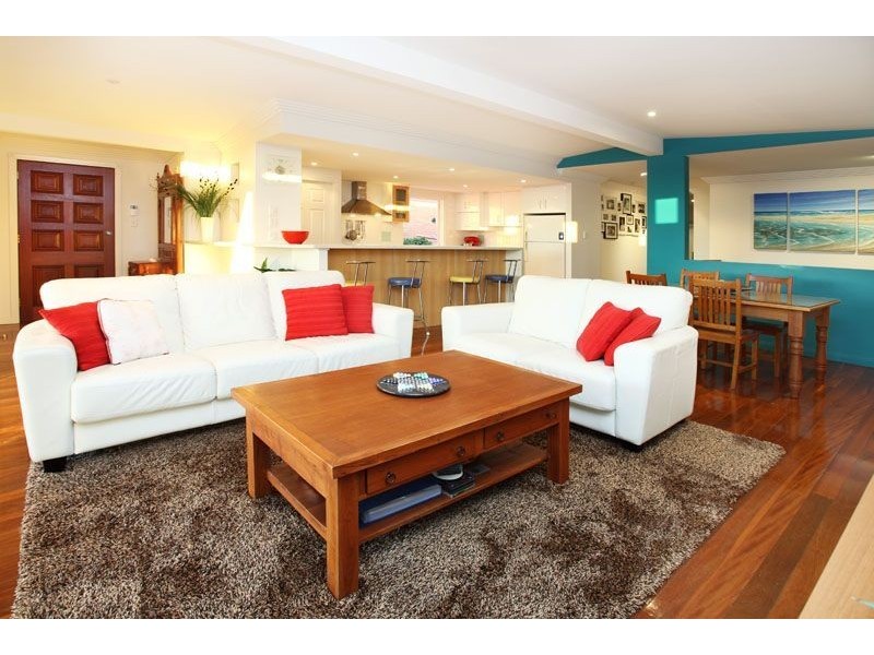 37 Dagmar Street, Holland Park West QLD 4121