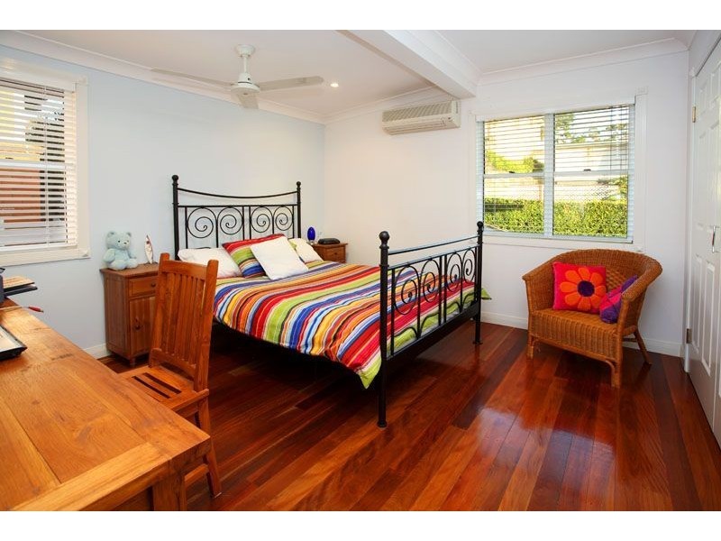 37 Dagmar Street, Holland Park West QLD 4121