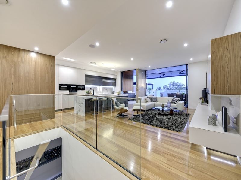 3 Rosebery Street, Highgate Hill QLD 4101