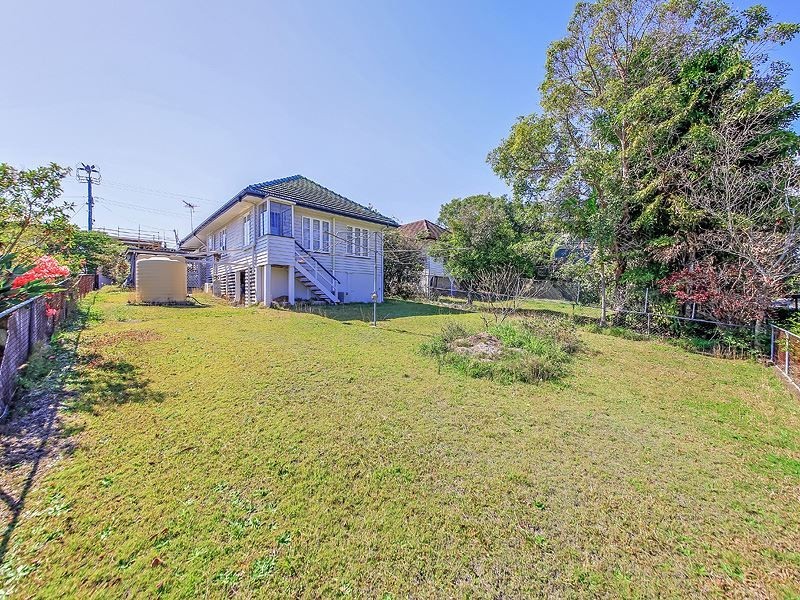 9 Gristock Street, Coorparoo QLD 4151