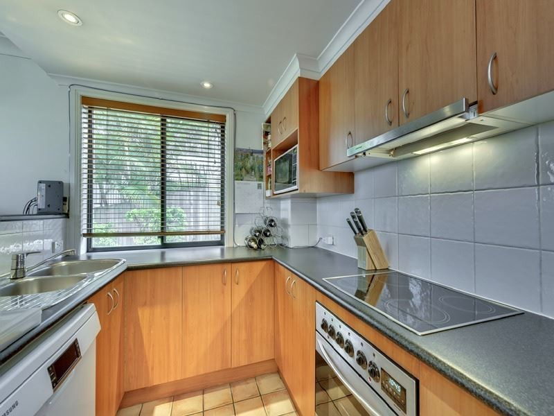 1/20 Norman Crescent, Norman Park QLD 4170