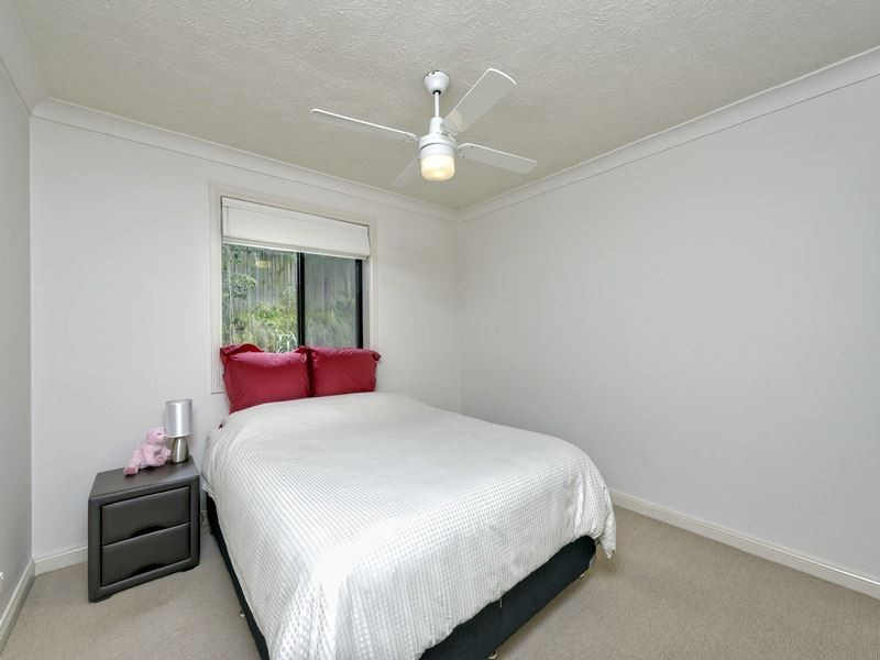 1/20 Norman Crescent, Norman Park QLD 4170