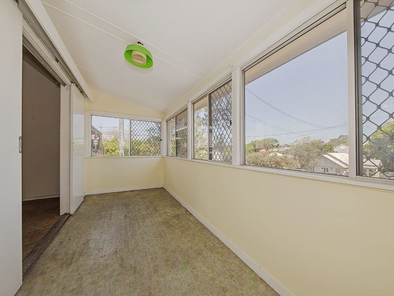 14 Norman Avenue, Norman Park QLD 4170