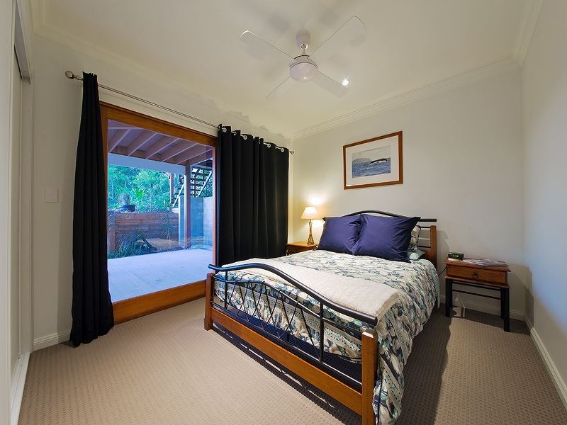 9 Glyn Street, Coorparoo QLD 4151