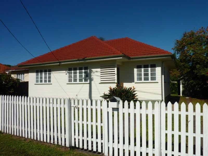 5 Cyril Street, Camp Hill QLD 4152