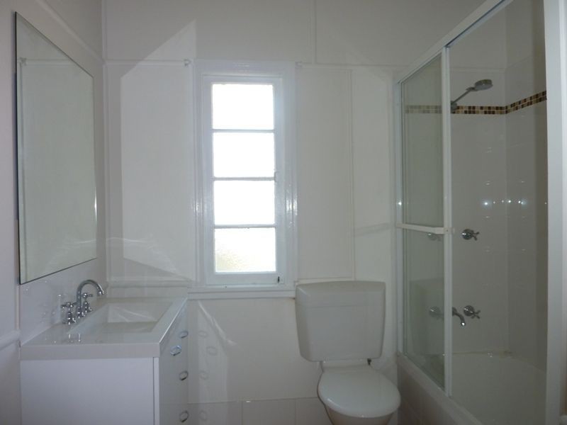 5 Cyril Street, Camp Hill QLD 4152