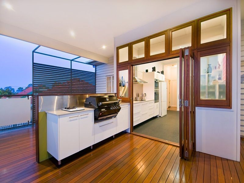 56 Henderson Street, Camp Hill QLD 4152