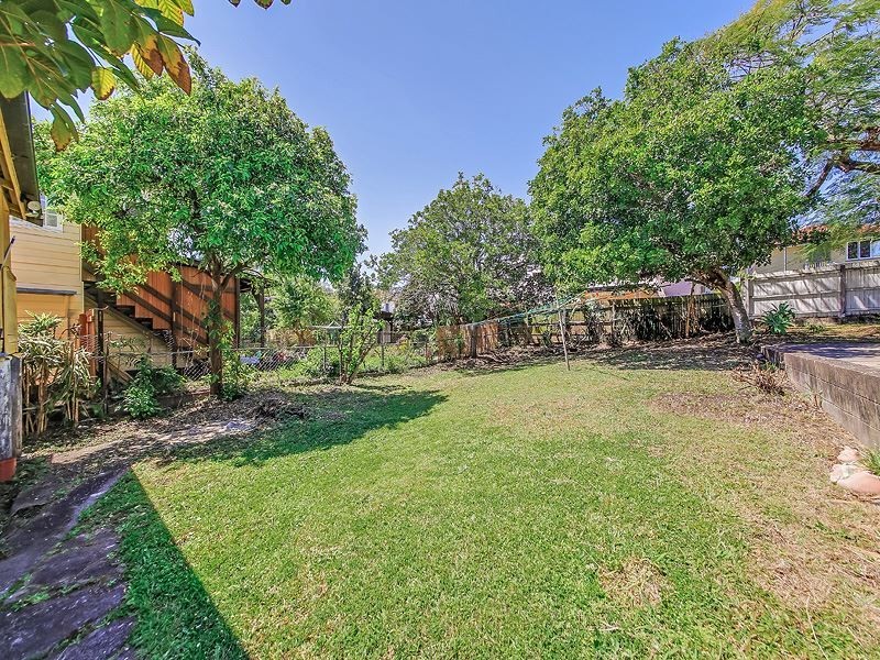 60 Henry Street, Greenslopes QLD 4120