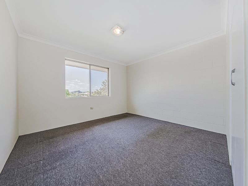 4/18 Wilton Street, Woolloongabba QLD 4102