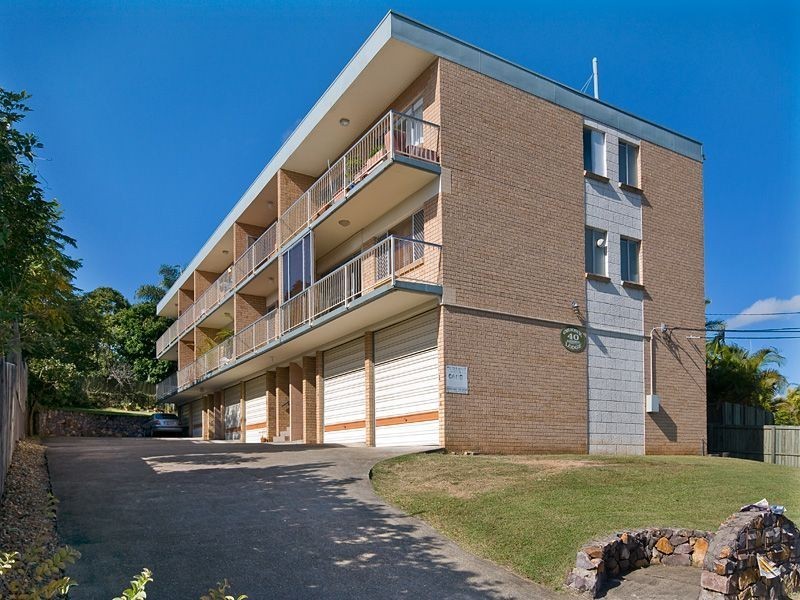 2/40 Birdwood Road, Holland Park West QLD 4121