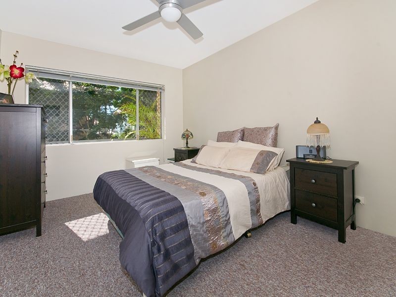 2/40 Birdwood Road, Holland Park West QLD 4121
