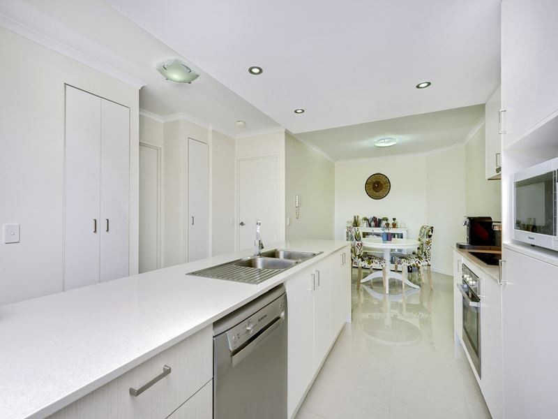 11/38 Kitchener Street, Coorparoo QLD 4151