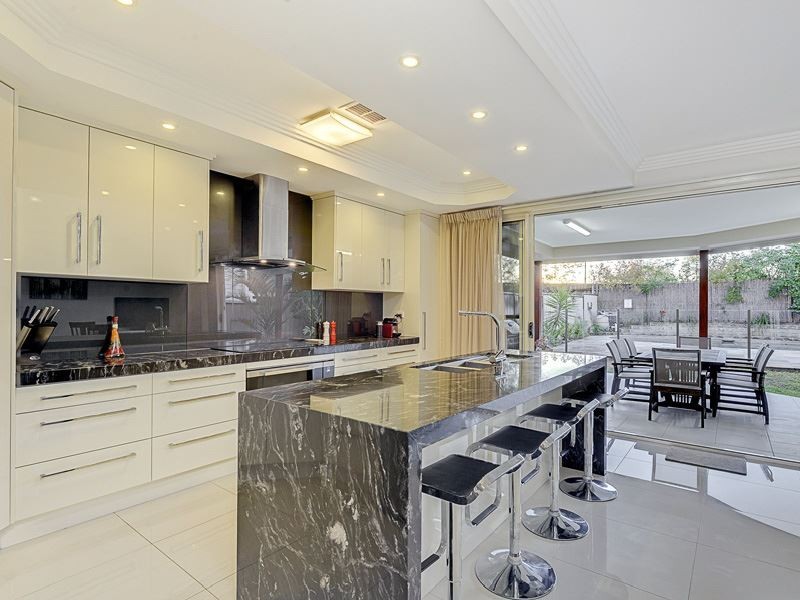 23 Faversham Street, Woolloongabba QLD 4102