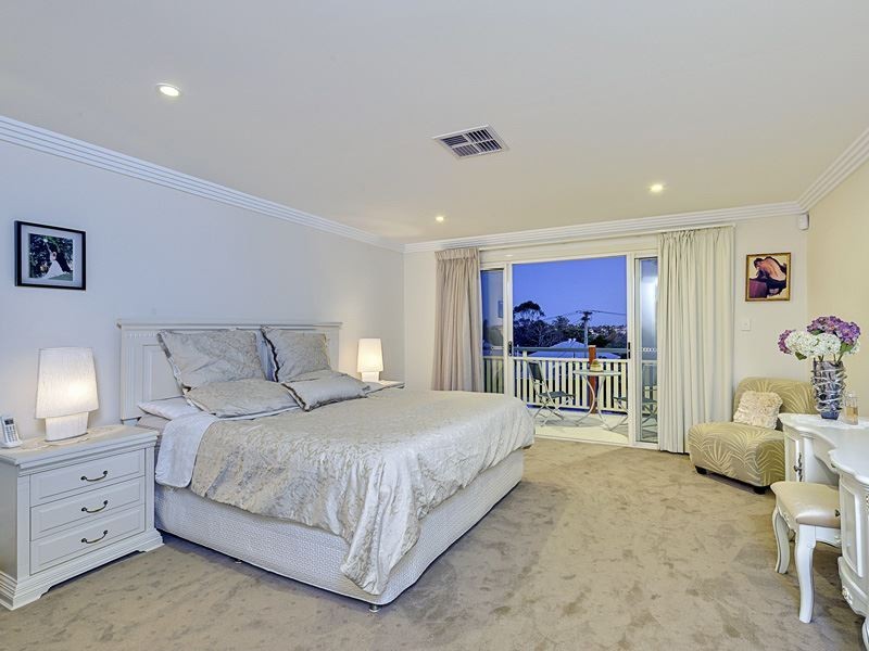 23 Faversham Street, Woolloongabba QLD 4102