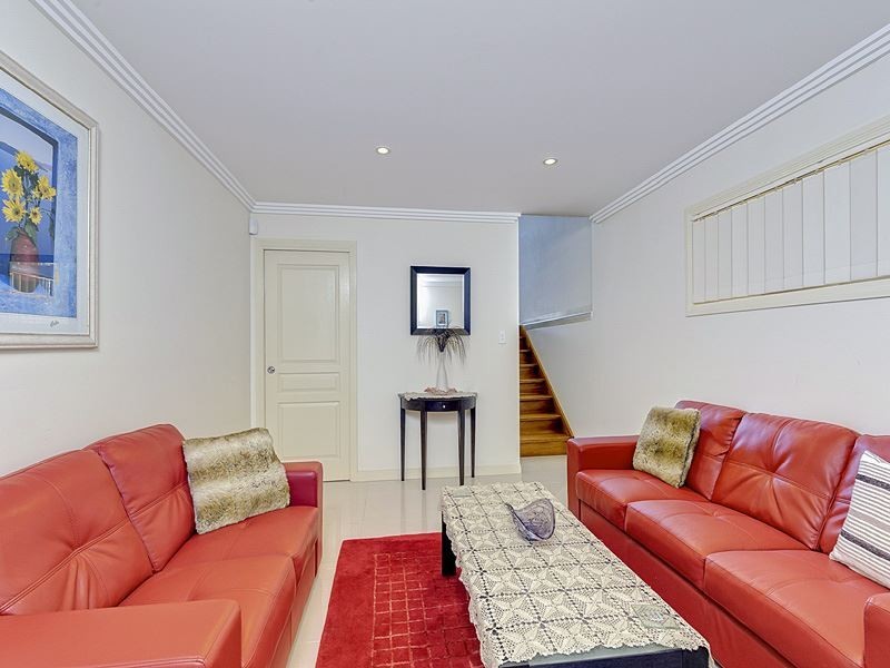 23 Faversham Street, Woolloongabba QLD 4102