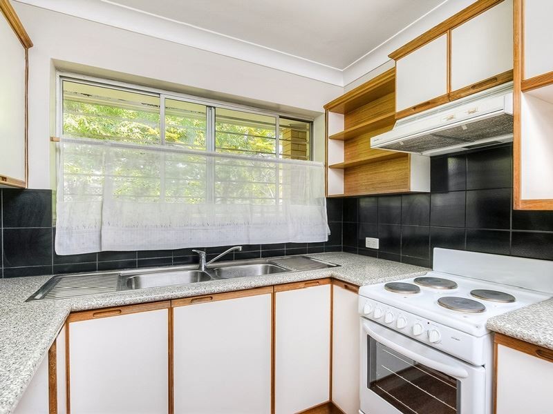 4/22 Stirrat Street, Coorparoo QLD 4151