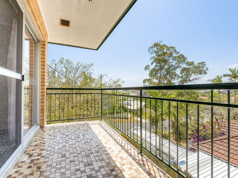 4/22 Stirrat Street, Coorparoo QLD 4151