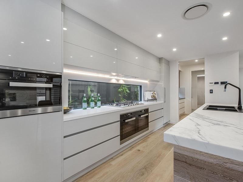 103A Martha Street, Camp Hill QLD 4152