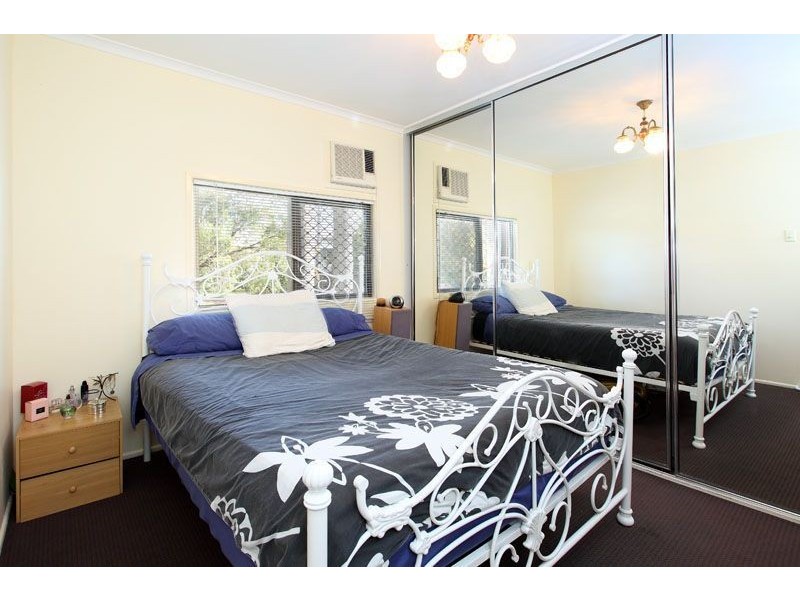 104 Leicester Street, Coorparoo QLD 4151