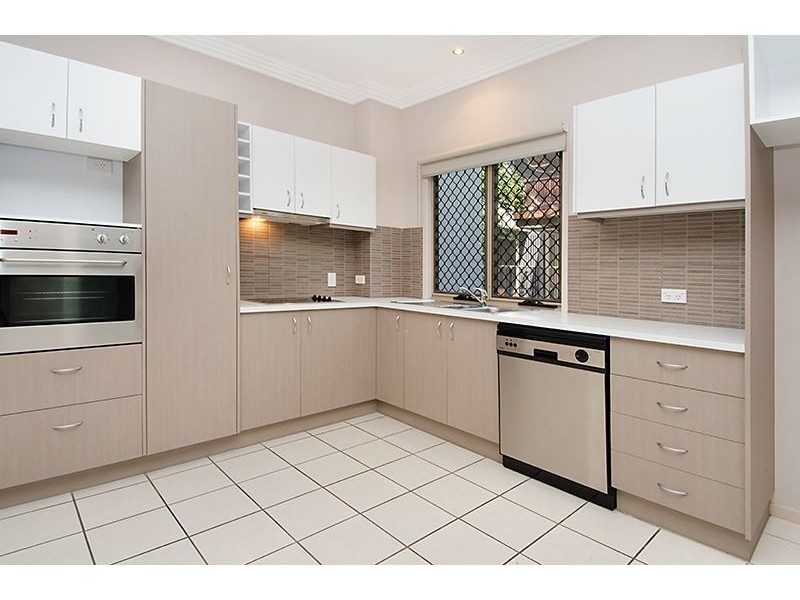 2/52 Princess Street, Camp Hill QLD 4152