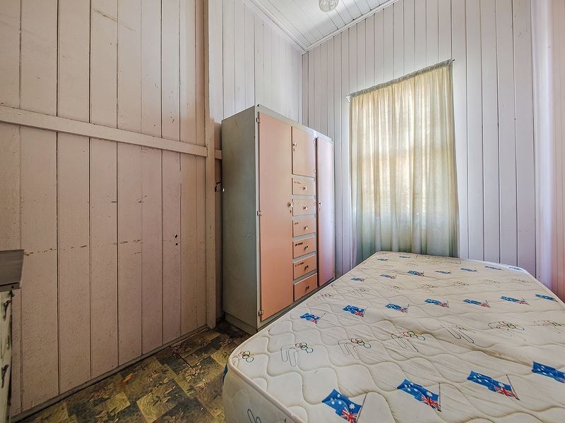 10 Ellis Street, Greenslopes QLD 4120