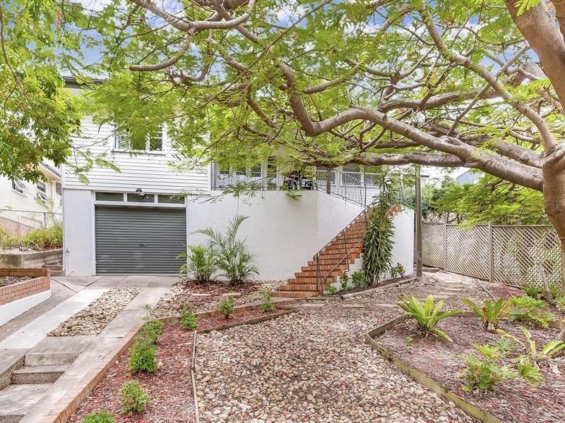 20 Newbolt Street, Holland Park QLD 4121