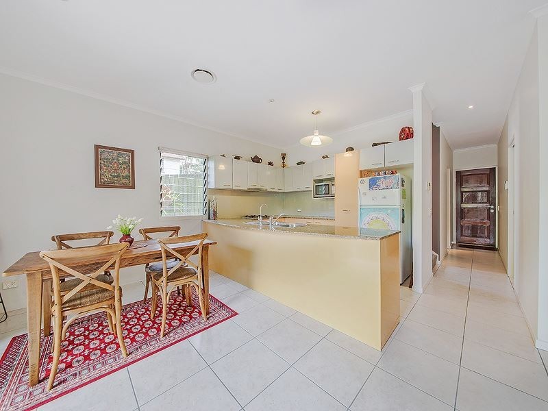 2/15 Banbridge Street, Kelvin Grove QLD 4059