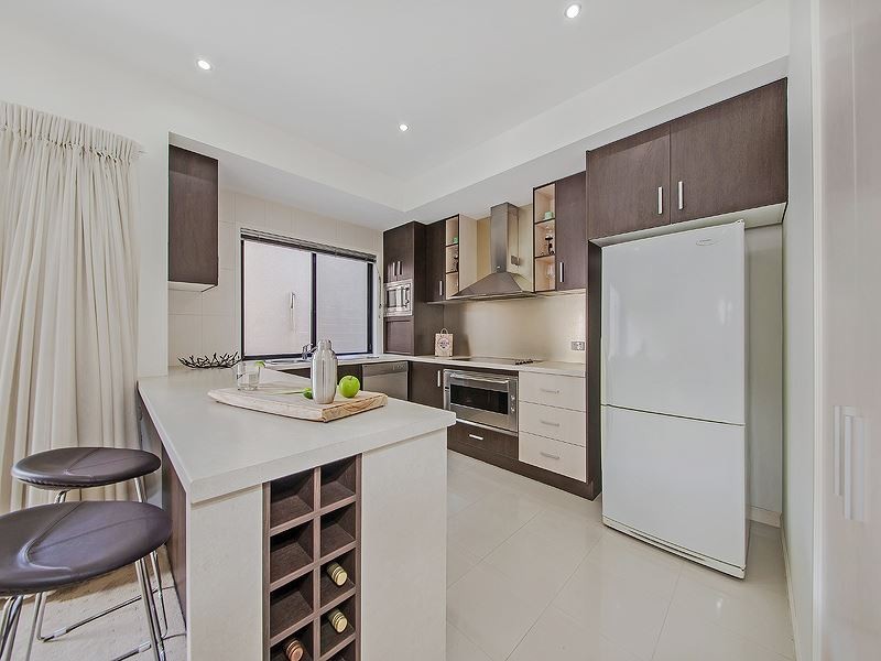 2/31 Marian Street, Coorparoo QLD 4151