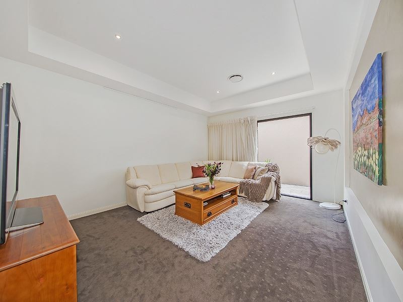 2/31 Marian Street, Coorparoo QLD 4151