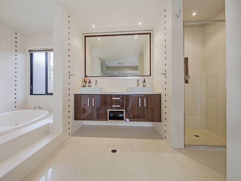 2/31 Marian Street, Coorparoo QLD 4151