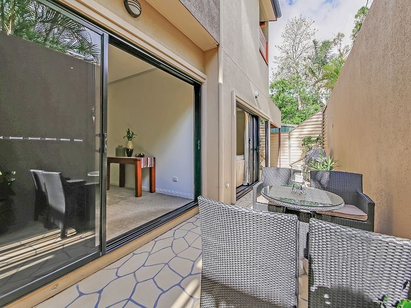 2/31 Marian Street, Coorparoo QLD 4151