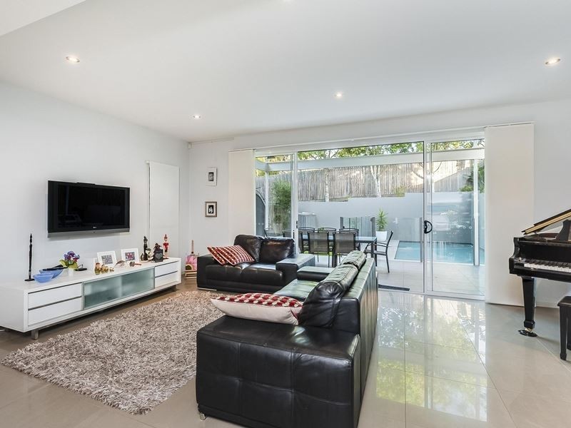 35 Margaret Street, Camp Hill QLD 4152