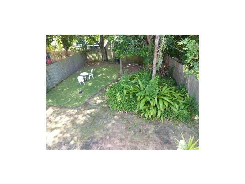 152 Temple Street, Coorparoo QLD 4151