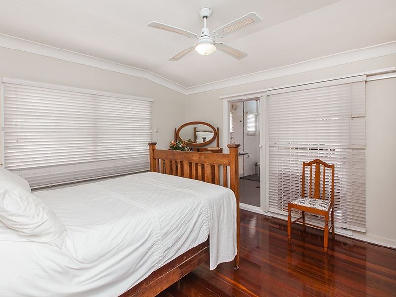 234 Chatsworth Road, Coorparoo QLD 4151