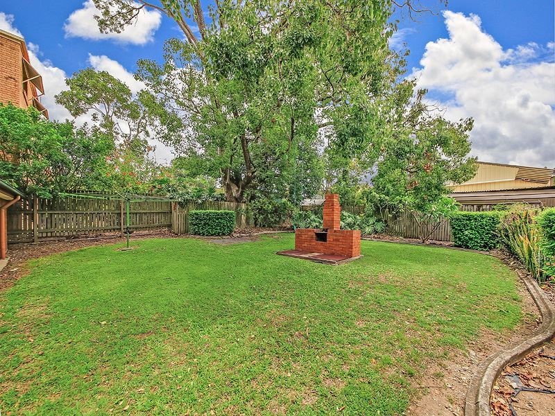 11/102 Pembroke Road, Coorparoo QLD 4151