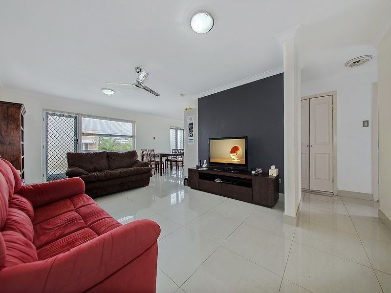 12/170 Old Cleveland Road, Coorparoo QLD 4151