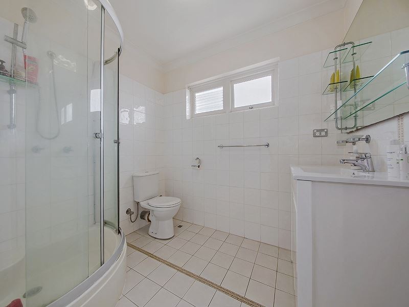 12/170 Old Cleveland Road, Coorparoo QLD 4151