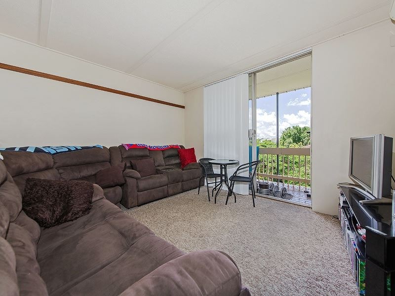 15/125 Clarence Road, Indooroopilly QLD 4068